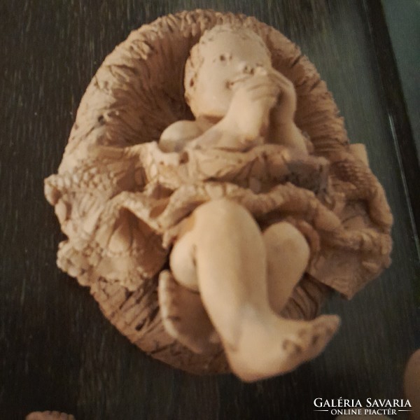 Christmas pillar ceramics: little angel in the manger in Bethlehem - art&decoration