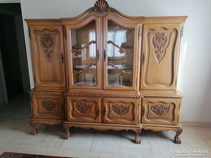 Neo-Baroque - Chippendale display cabinet