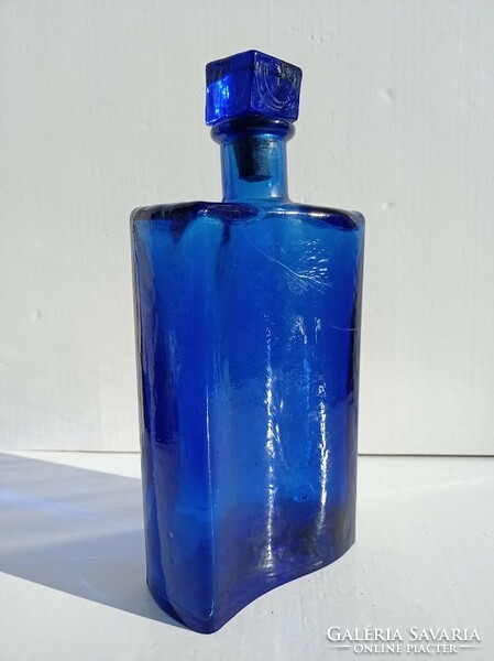 Kobalt kék, üveg dugós palack