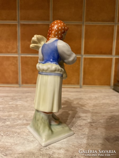 Herendi nő, népi figurális porcelán