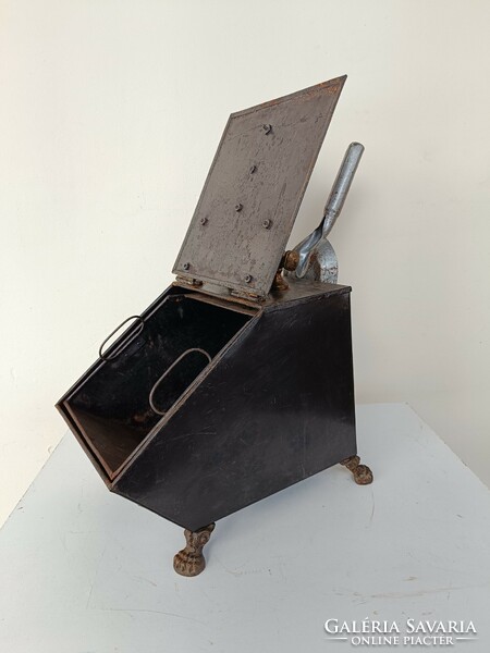 Coal holder for antique fireplace next to the stove with removable insert with iron coal holder shovel 714 8332