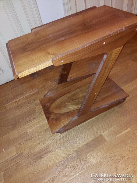 Retro dining table, rolling table, serving table, serving table in good condition