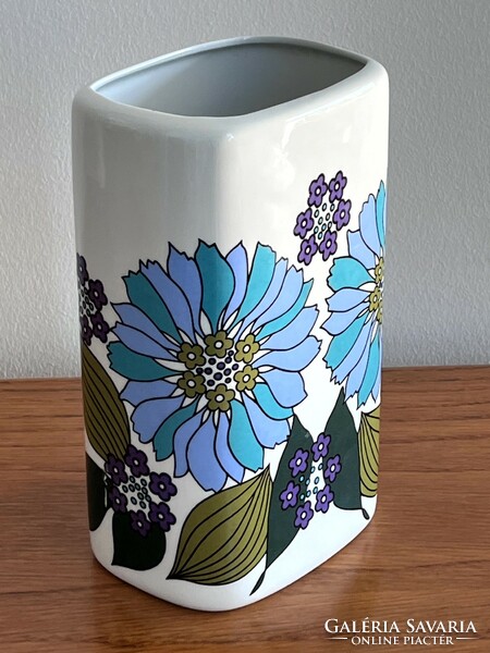 Retro, vintage Hollóházi porcelán virágmintás, virágos váza