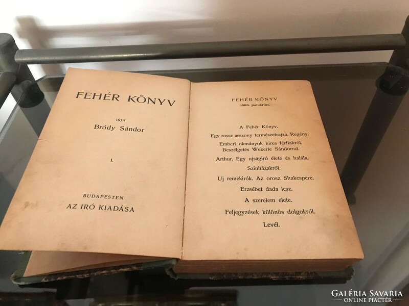 Fehér Könyv irja Bródy Sándor Budapesten az író kiadása. 1900.januárius