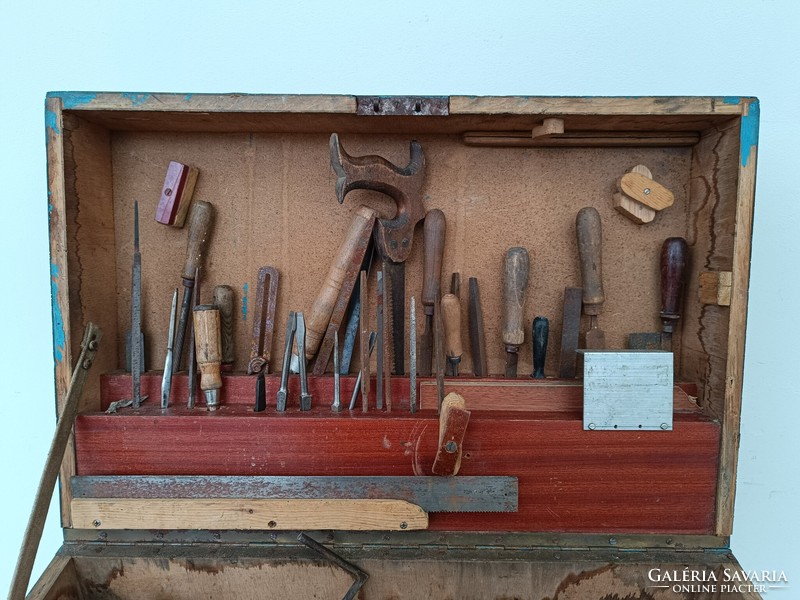 Antique carpentry tool tool box 606 8361