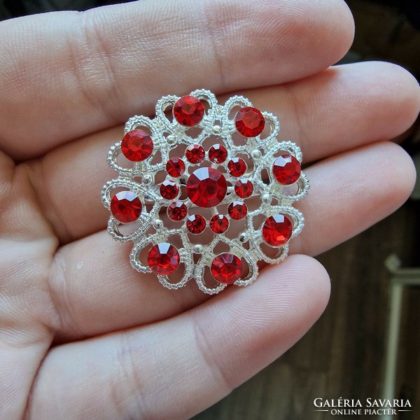 Brooch, brooch bro25 - rhinestone hearts 30mm - red stone