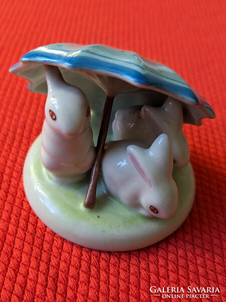 Drashe porcelain bunnies with umbrellas