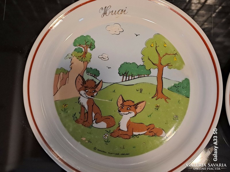 Zsolnay Pannónia Filmstúdió Vuk gyermek porcelán lapos tányér duó Hugi arany felirattal