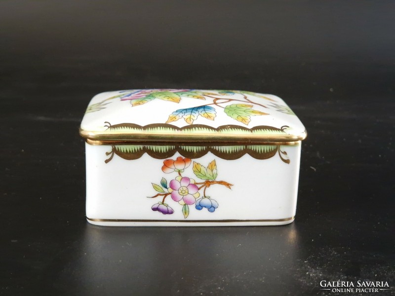 Herend richly painted victoria pattern vbo box