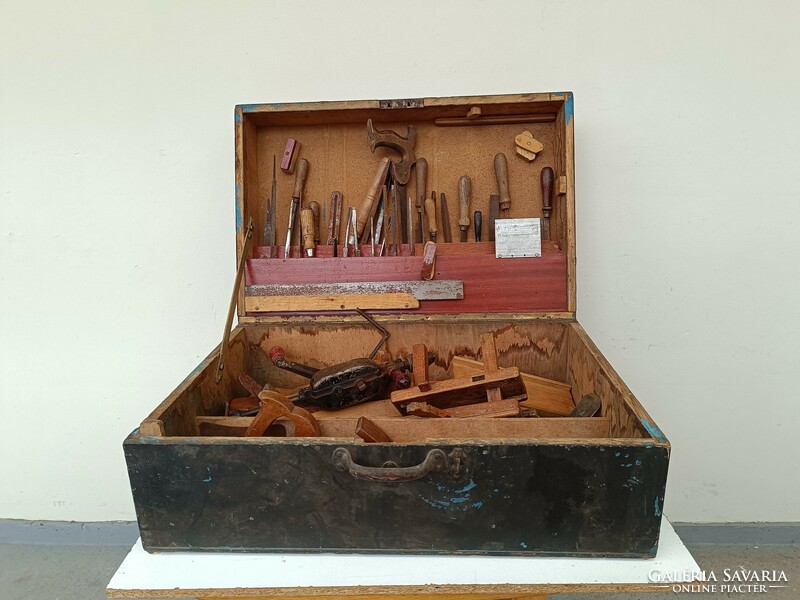 Antique carpentry tool tool box 606 8361