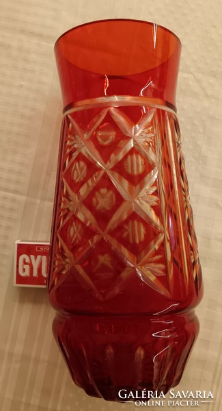 Lead crystal, polished, colored glass vase (23 cm high)