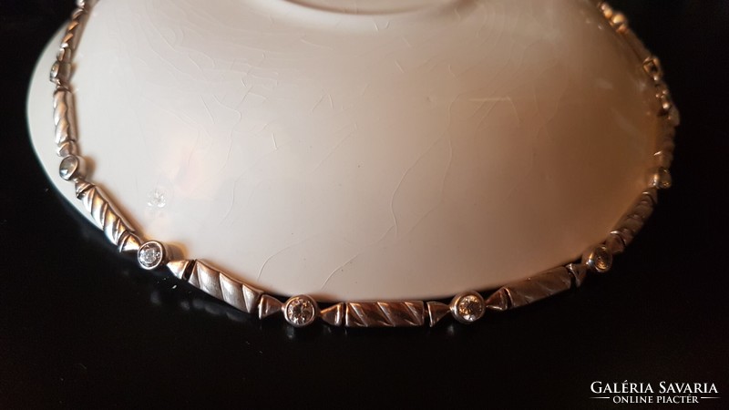 Button foglalatos brill csiszolásu cirkoniakövekkel ezüstnyaklánc , külőnleges, egyedi ,ujszerü