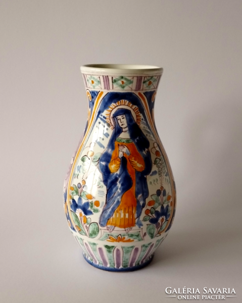 Beautiful Madonnas Haban ceramic bowl, museum copy, marked