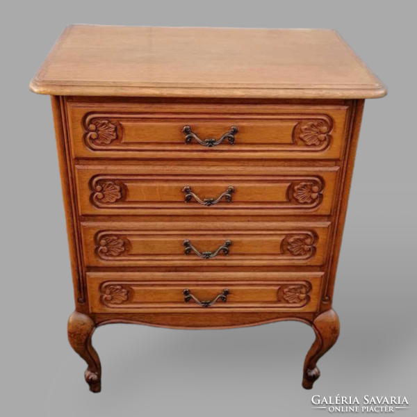 Neo-baroque chest of drawers