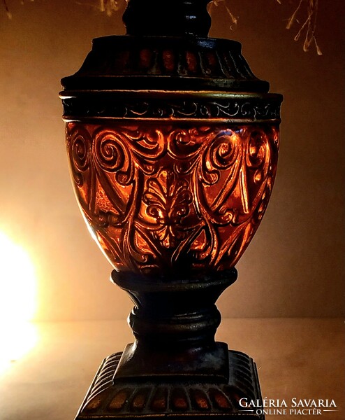 Borostyán színű asztali antik lámpa ALKUDHATÓ .