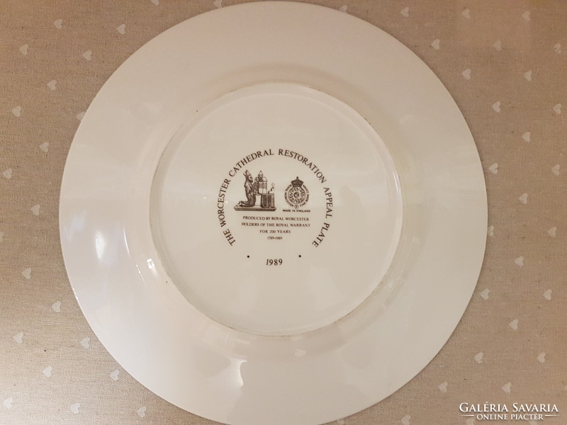 English ceramic decorative plate 27cm 4.