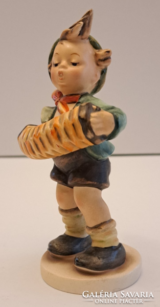 Antik Hummel porcelán figura, harmónikás fiú TMK1, hibátlan, jelzett