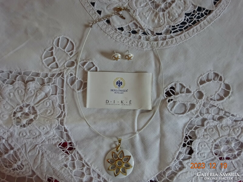 Hollóháza porcelain diké floral jewelry set, pendant, earrings, impeccable, new condition