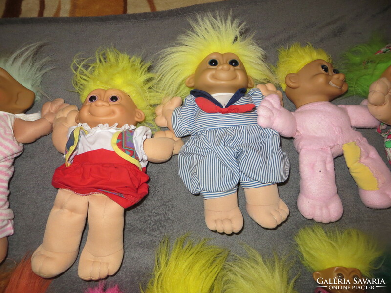 39 retro troll dolls