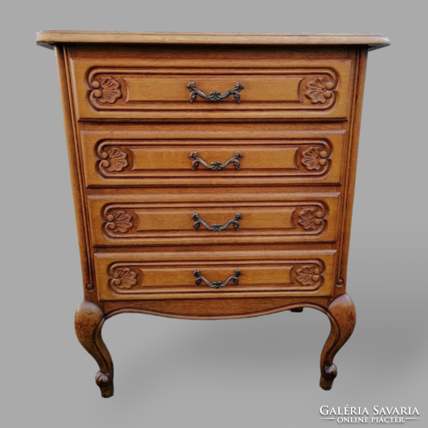 Neo-baroque chest of drawers