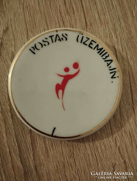 Porcelain plaque from Hölóháza