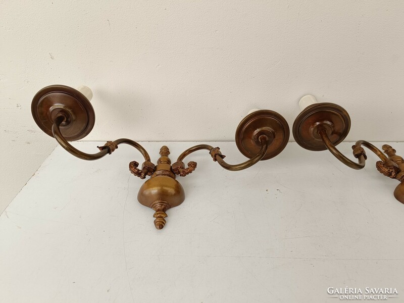 Antique patinated copper two-armed Flemish wall arm with a pair of papier-mâché candles + 4 bulbs 902 8363