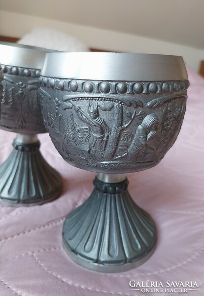 Pewter wine glasses, heroic legends, with scenes from the Nibelungen folktale