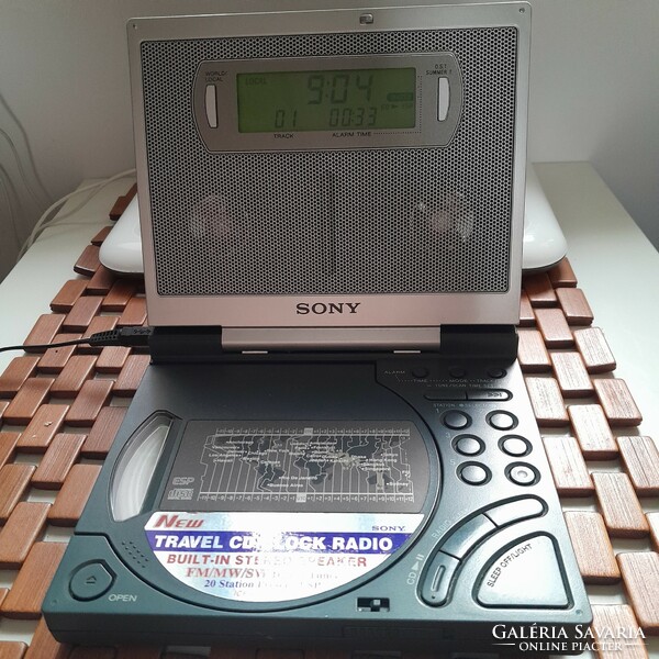 Retró Sony ICF-CD2000 Travel FM/AM rádió CD óra sztereó