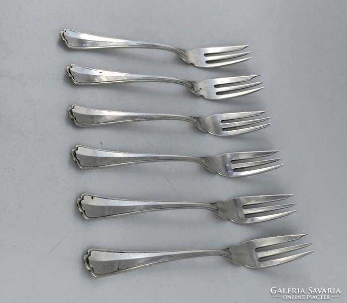 6 silver dessert forks in a gift box