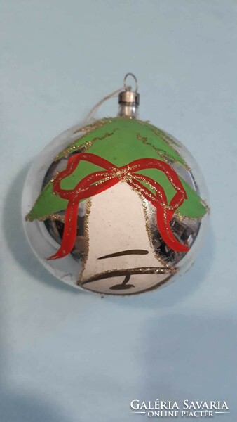 Retro sphere glass ornament