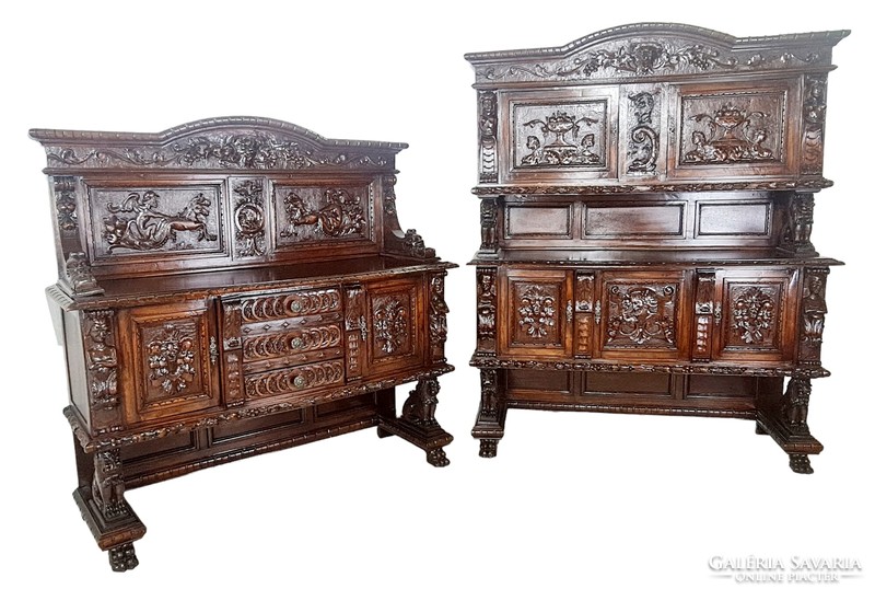 A771 antique, freshly renovated, richly carved renaissance style dining set