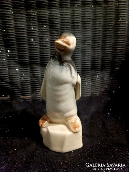 Régi porcelán pingvin