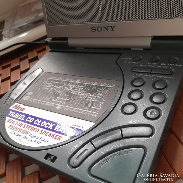 Retró Sony ICF-CD2000 Travel FM/AM rádió CD óra sztereó