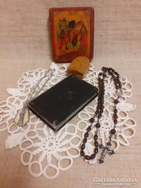 Old German language prayer book s:m.Goretti medallion on chain icon openable altar rosary on tablecloth together