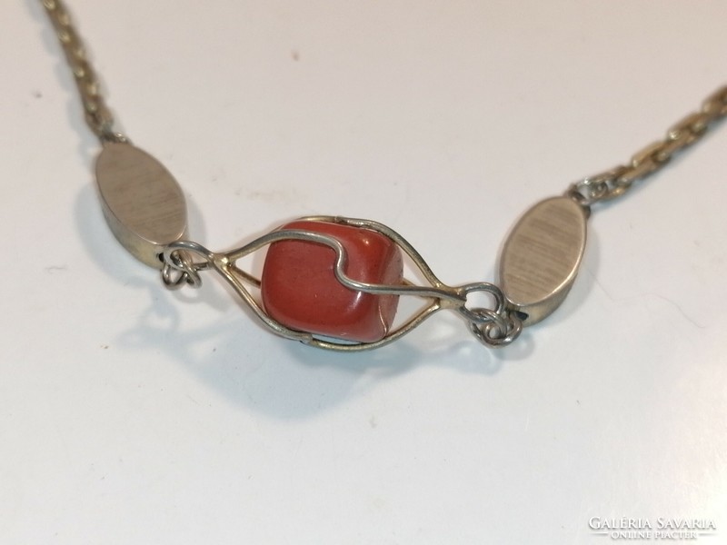Necklace with red jasper (1040)