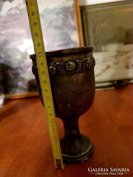 Goblet with a very nice patina.