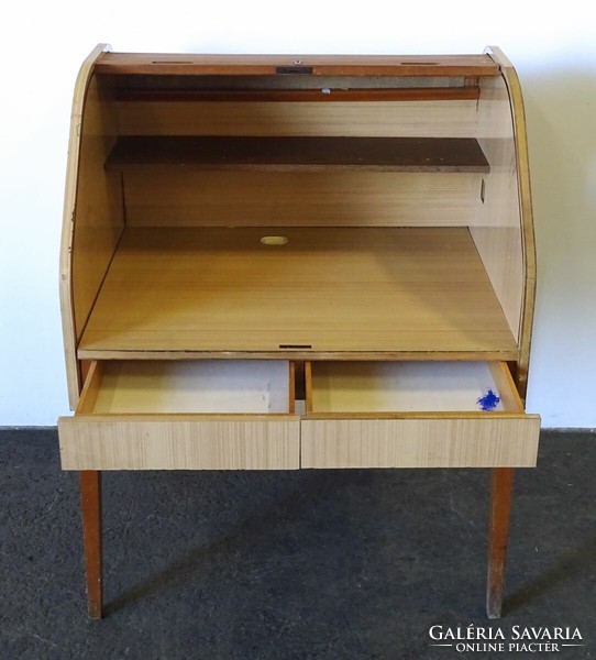 1F247 shuttered filing cabinet desk 119 x 94 x 76 cm