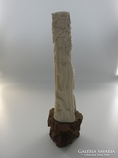 Shoulao/ 壽老: 壽老 carved bone statue of the God of Longevity, 15 cm