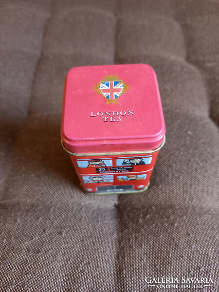 Nice London bus metal tea box (6.7x4.5 cm)