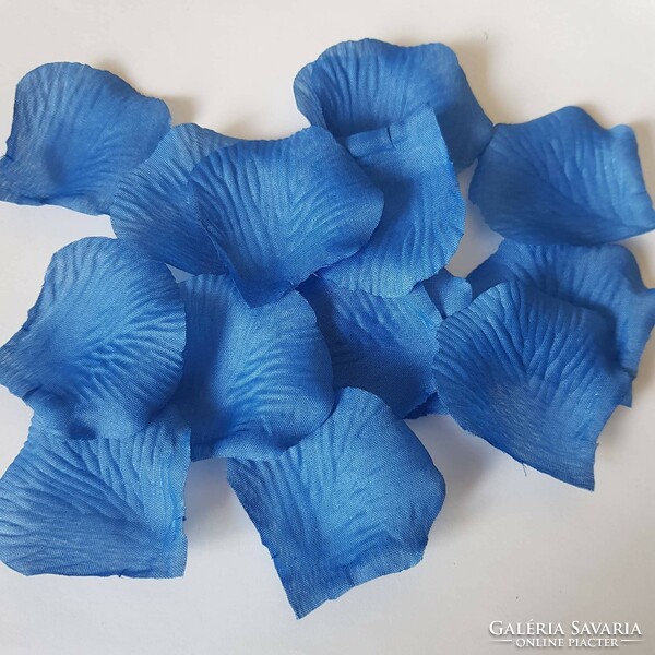 Packs of 100 textile flower petals, rose petals and petals in royal blue