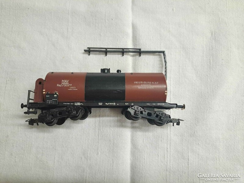 Piko modellbahn mauve tank car