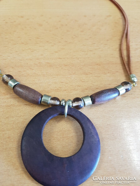 Wood and leather necklace