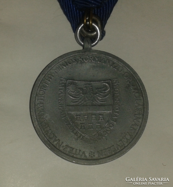 War medal Recapture of Transylvania with matching war ribbon 1940
