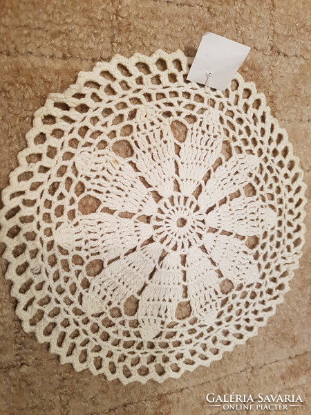 Crochet showcase lace tablecloths beige