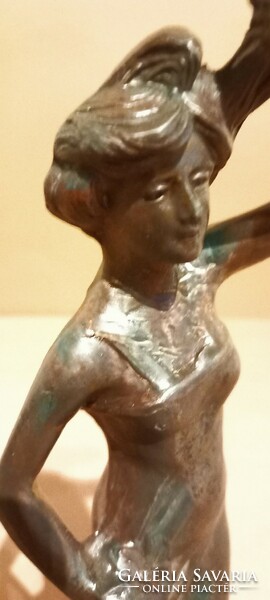 Art Nouveau bronzed female statue, negotiable design