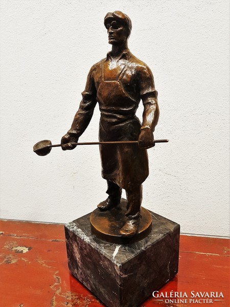 Búza Barna (Buzi Barnabás, 1910 - 2010): Munkás - bronz szobor