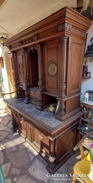 Large tin sideboard (oak)