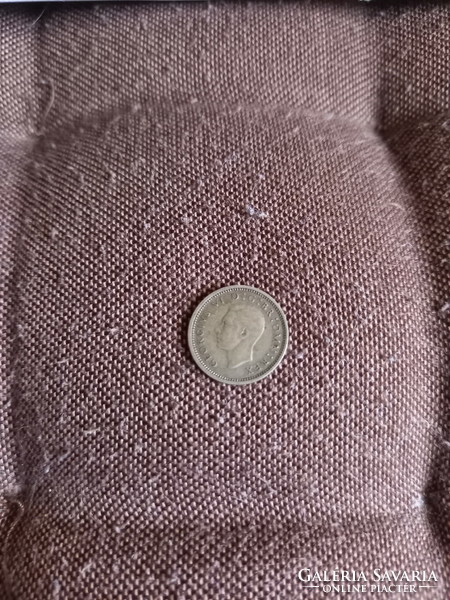 VI. György 3 penny brit ezüst pénzérme II. (1940)