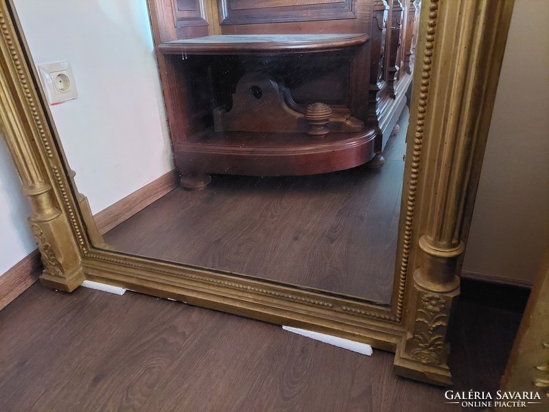 Kastély tükör- puttókkal konzolasztal tükörrel 265 cm.magas