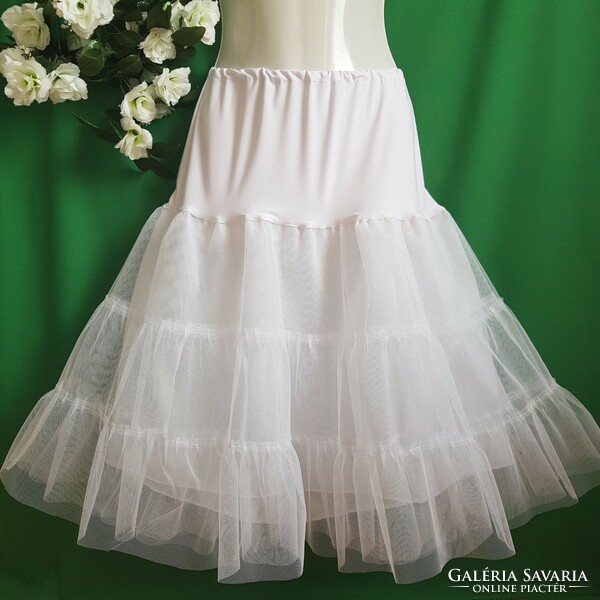 New custom-made hip-hugging 3-layer frilly snow white midi petticoat for rockabilly dress